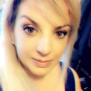 Meet your Posher, Lilly